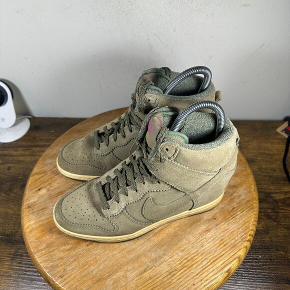 Nike Dunk Sky Hi Olive Green Hidden Wedge Women's Size 8 Shoe 528899-200 - Picture 3 of 8